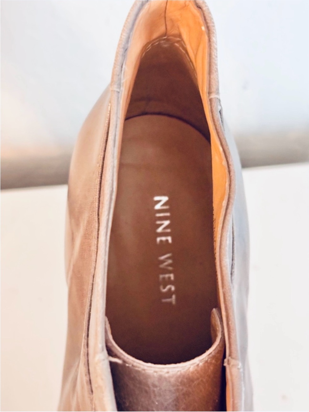 Nine West ‘Vanished’ Leather Lace Up Stiletto Oxford Style Booties Taupe, Sz 9N - Picture 4 of 8